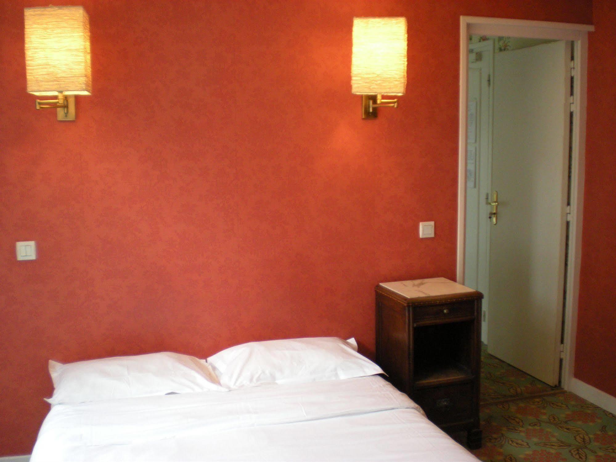 Hotel Particulier Richelieu Calais Exterior foto